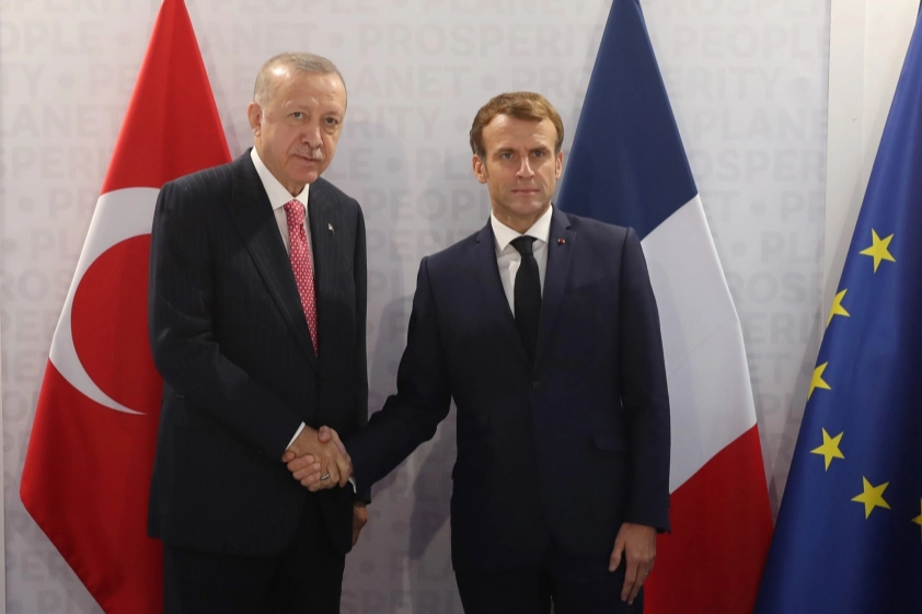 Erdoğan, Macron'la görüştü