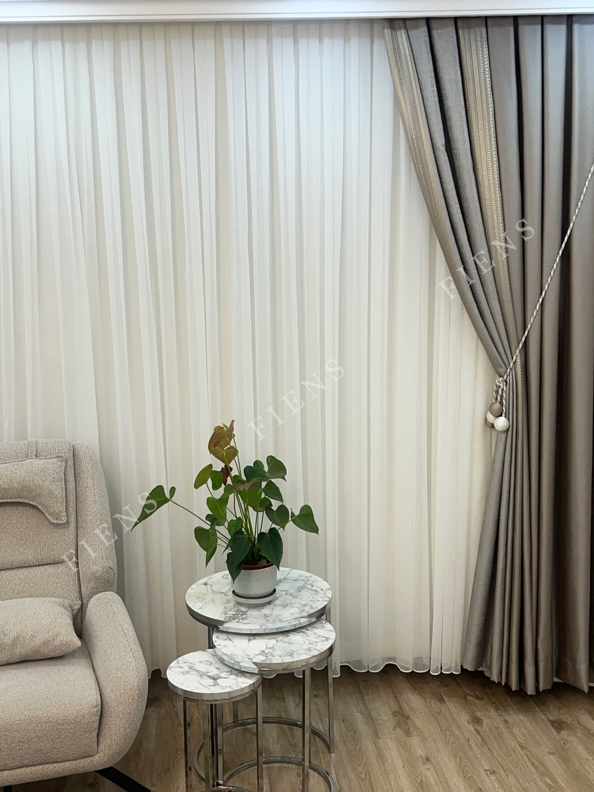 Kusursuz Dikiş, Kaliteli Kumaş: Fiensperde.com’da Usta İşçilik