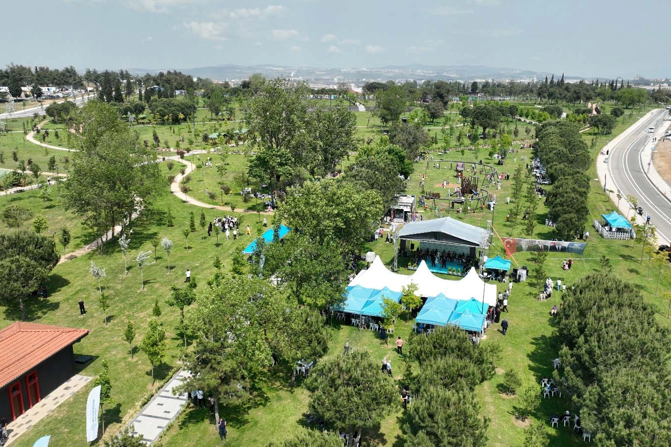 Gebze'ye bayram hediyesi... Millet Bahçesi açıldı