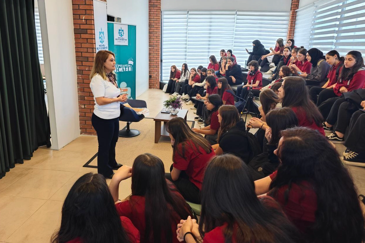 Kocaeli'de Kitap Fuarı öncesi kütüphane buluşmaları