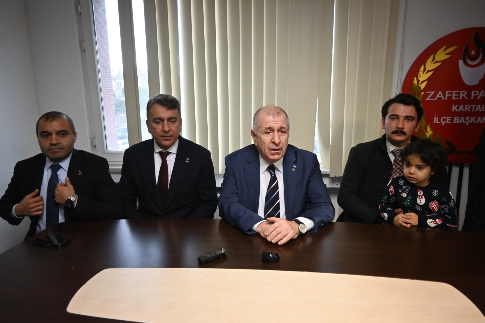 Prof. Dr. Özdağ: İstanbul’u ilçe ilçe, mahalle mahalle anlayacağız