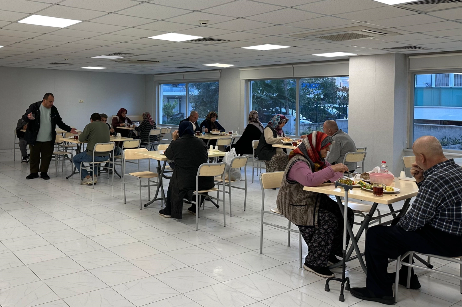 Antalya'da sosyal tesis ikinci evleri oldu