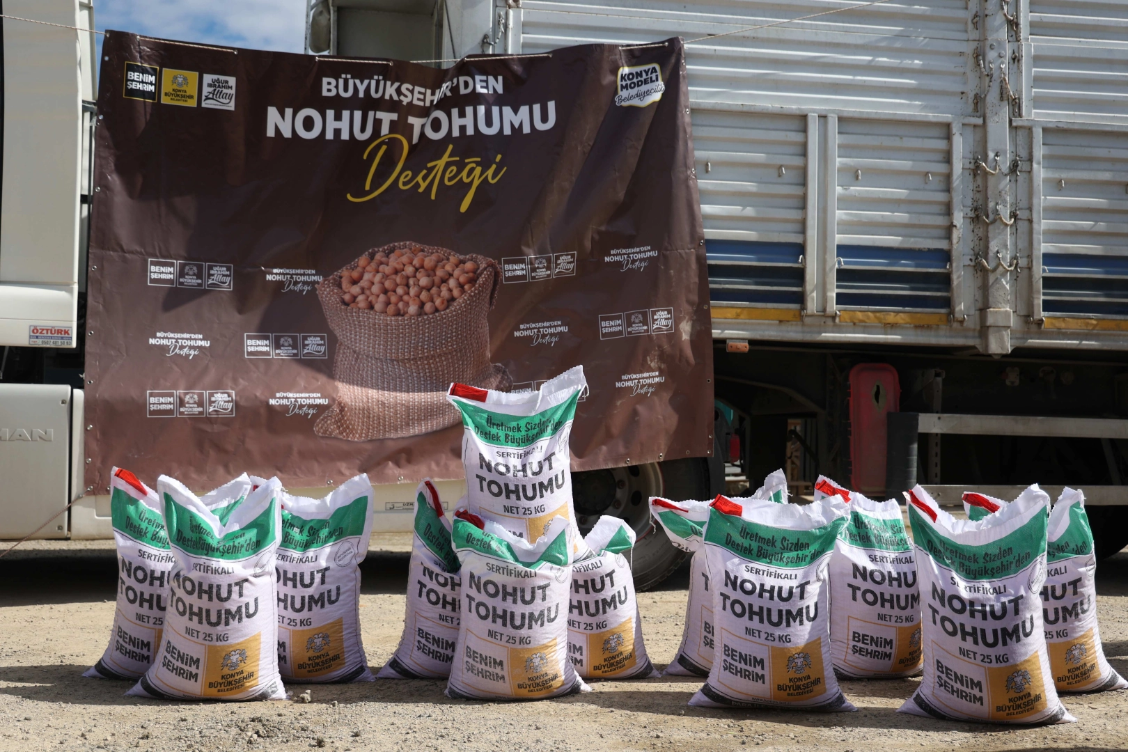 Konya az su isteyen ürünleri yaygınlaştırıyor... Yüzde 50 hibeli nohut tohumları dağıtılıyor