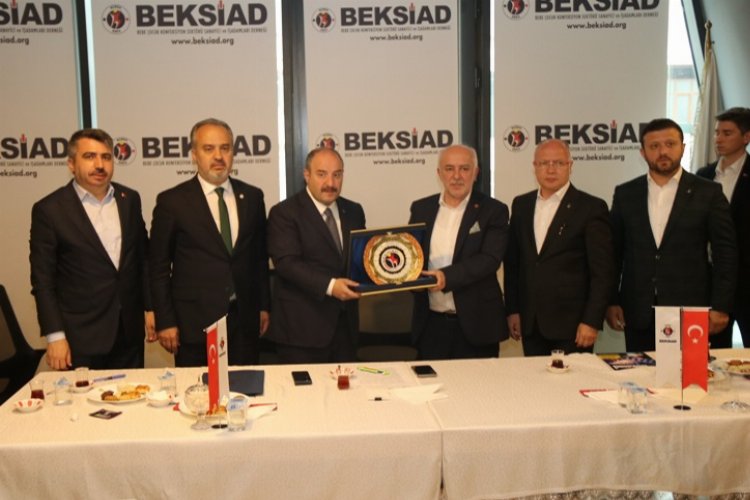 Sanayi ve Teknoloji Bakanı Mustafa Varank, Bebe Çocuk Konfeksiyon Sektörü