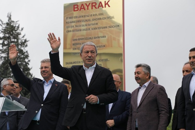 Milli Savunma Bakanı ve Ak Parti Kayseri Milletvekili Adayı Hulusi