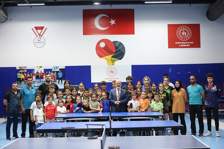 Kocasinan Belediyesi Masa Tenisi sporcusu Ayten Ceren Kahraman, Avrupa Şampiyonası