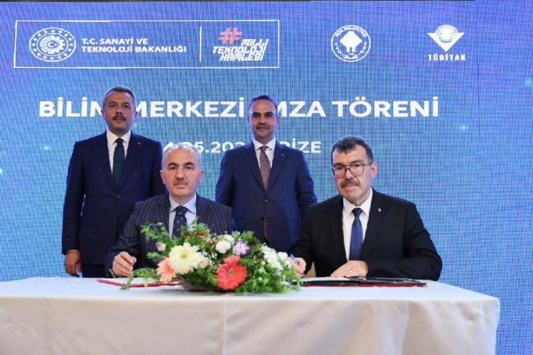 Sanayi ve Teknoloji Bakanı Mehmet Fatih Kacır, “Biz gençlerimize yatırım