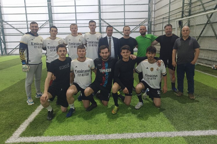 Yenimuhacır Belediyesi Gençlik Halı Saha Futbol Turnuvası başladı Erdoğan DEMİR