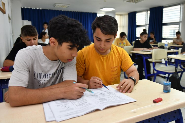 Antalya’da Muratpaşa Belediyesi’nin destek eğitim kurs merkezlerinde yoğun bir programla