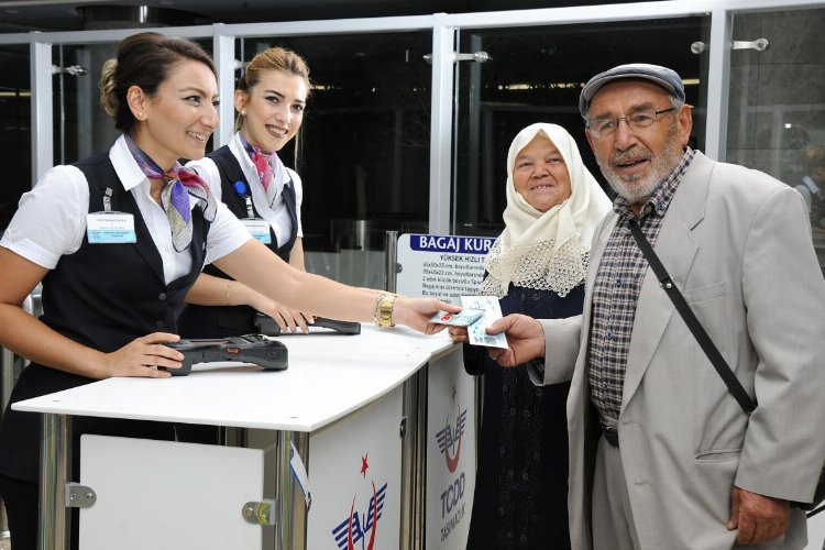 353 binden fazla emeklinin demiryolu, şehirlerarası otobüsler ve havayolu seyahatlerinde