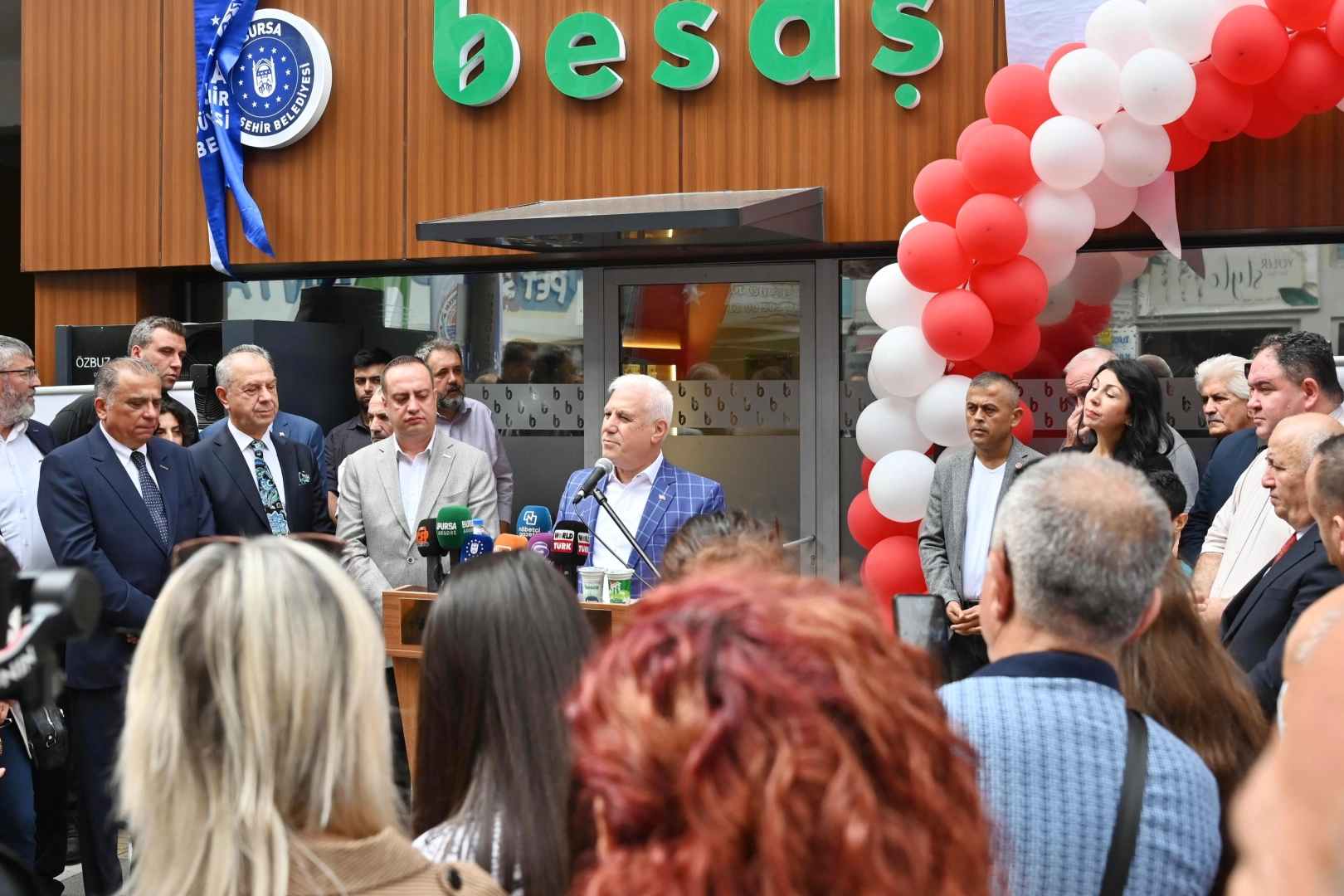 Bursa Büyükşehir Belediyesi’nin, vatandaşların uygun fiyatlı ve güvenilir gıdaya daha