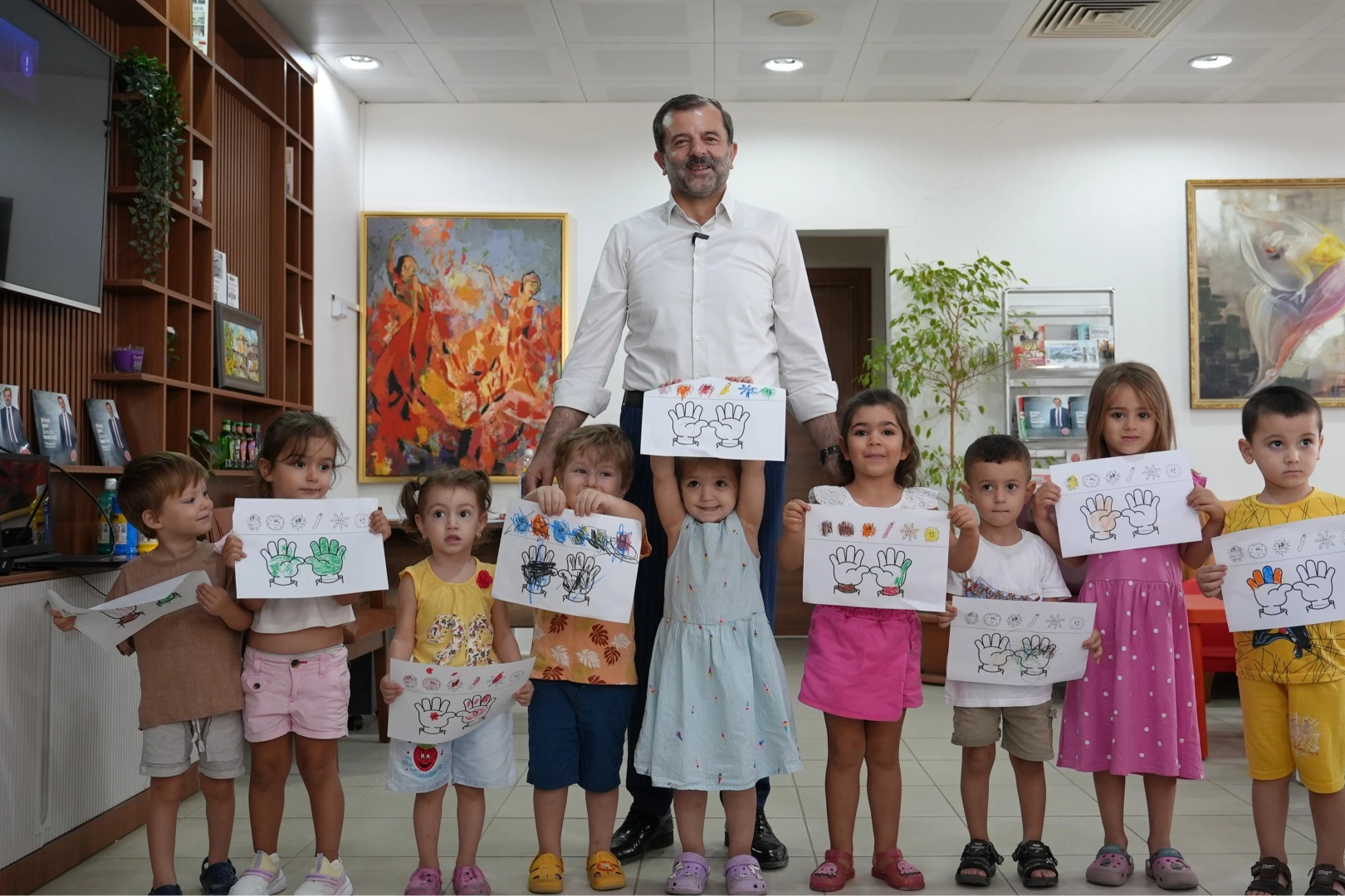 Gürsu Belediyesi’nin ücretsiz olarak düzenlediği Anne Çocuk Atölyeleri açılır açılmaz