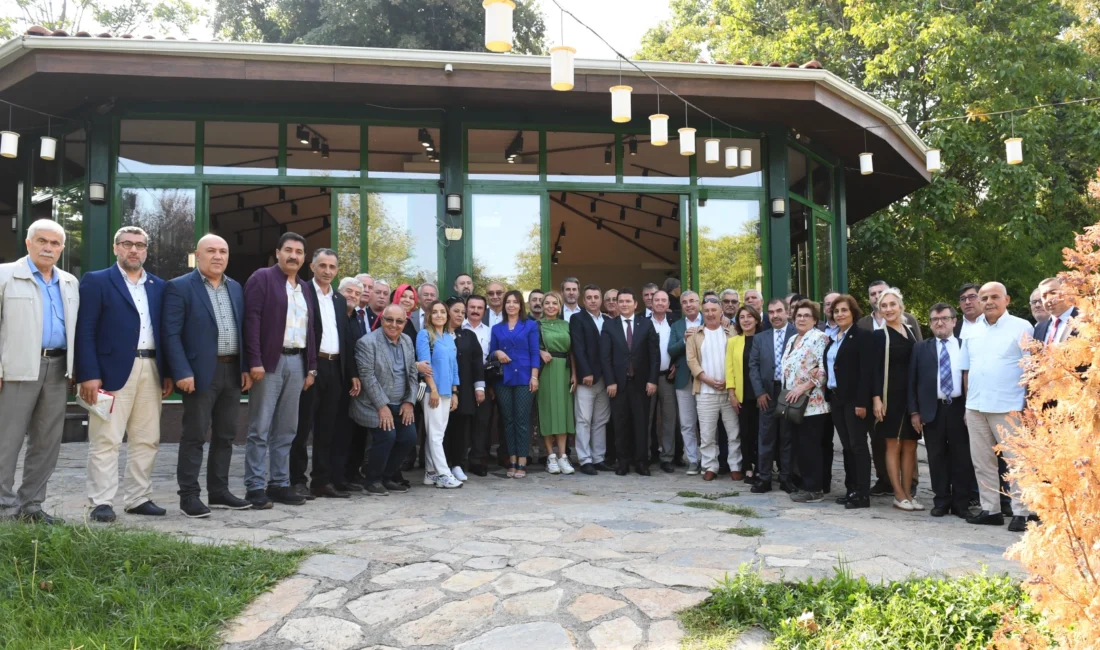 Osmangazi Belediye Başkanı Erkan Aydın, ilçedeki 136 mahallede görev yapan