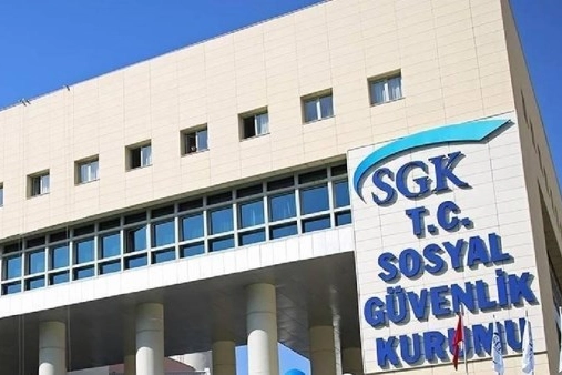 SGK, vatandaşlara kısa mesaj ile GSS prim borcu olduğunu duyurdu.