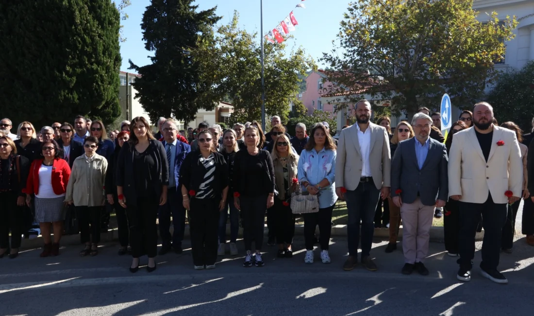 Eski Kültür Bakanı, gazeteci, yazar, akademisyen Prof. Dr. Ahmet Taner