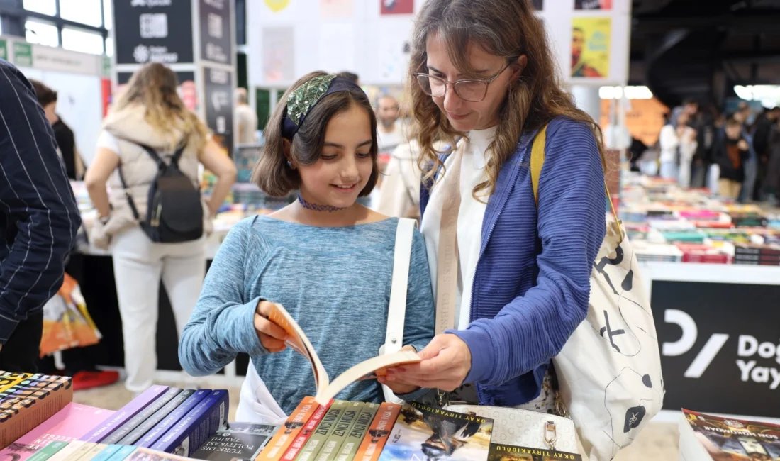 Geçen yıl geldiği fuarda yanlışlıkla çantasına fazladan kitap konulan Melis’in