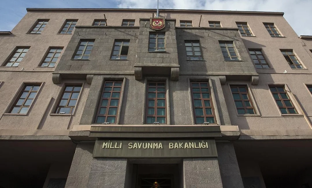 Milli Savunma Bakanlığı, FETÖ elebaşısının ölmesi sonrasında çağrı yaptı. Sosyal