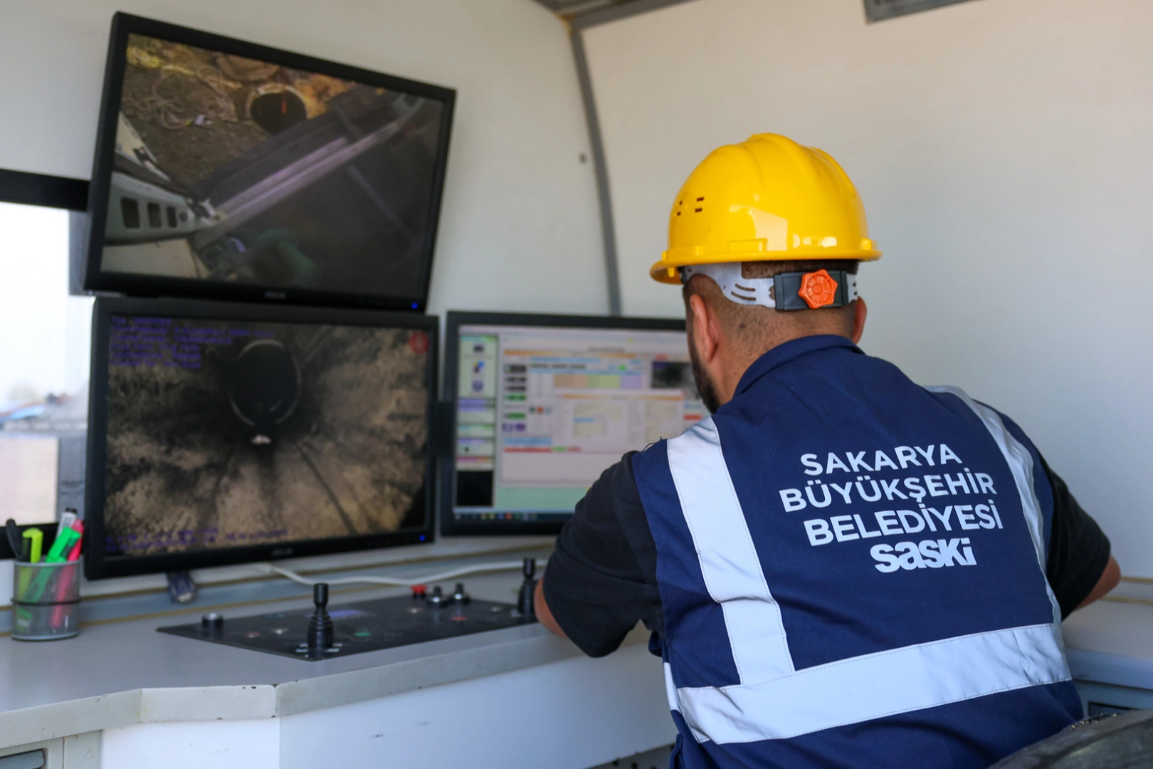 SASKİ,son teknolojiye sahip cihazlar ile altyapı hatlarında temizlik çalışması gerçekleştiriyor.