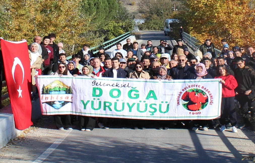 Bilecik’in İnhisar ilçesinde Gazi Mustafa Kemal Atatürk, vefatının 86’ncı yılı