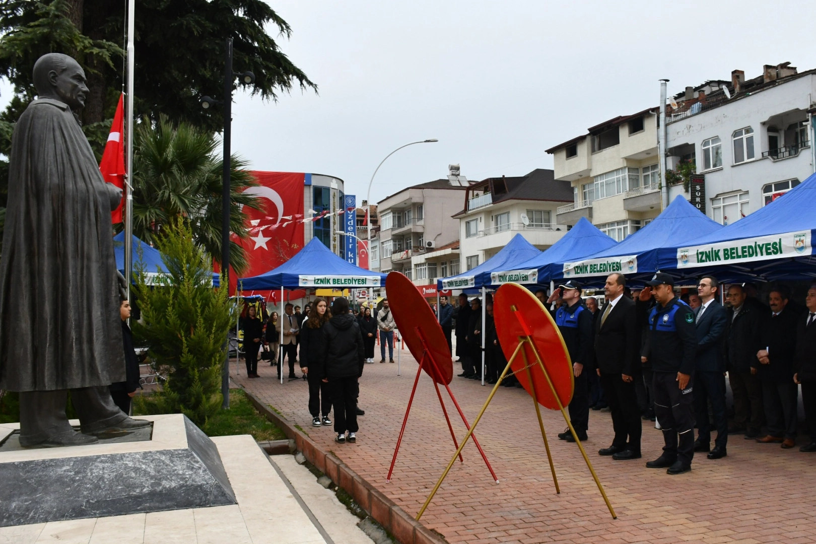 Bursa’nın İznik ilçesinin düşman işgalinden kurtuluşunun 104. yıl dönümü törenlerle