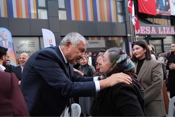 Adana Büyükşehir Belediye Başkanı Zeydan Karalar, hayata geçirdiği projelerle kadınların