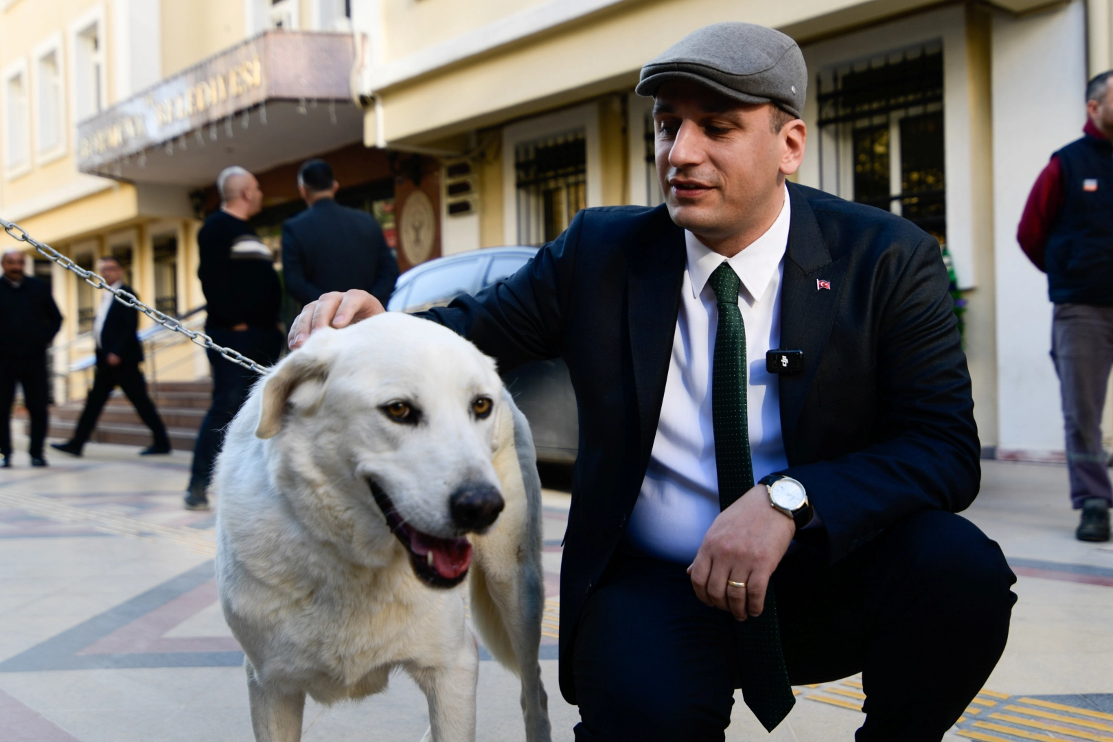 Kamuoyunda büyük tartışmalara neden olan ve sokak hayvanlarının uyutulmasını öngören