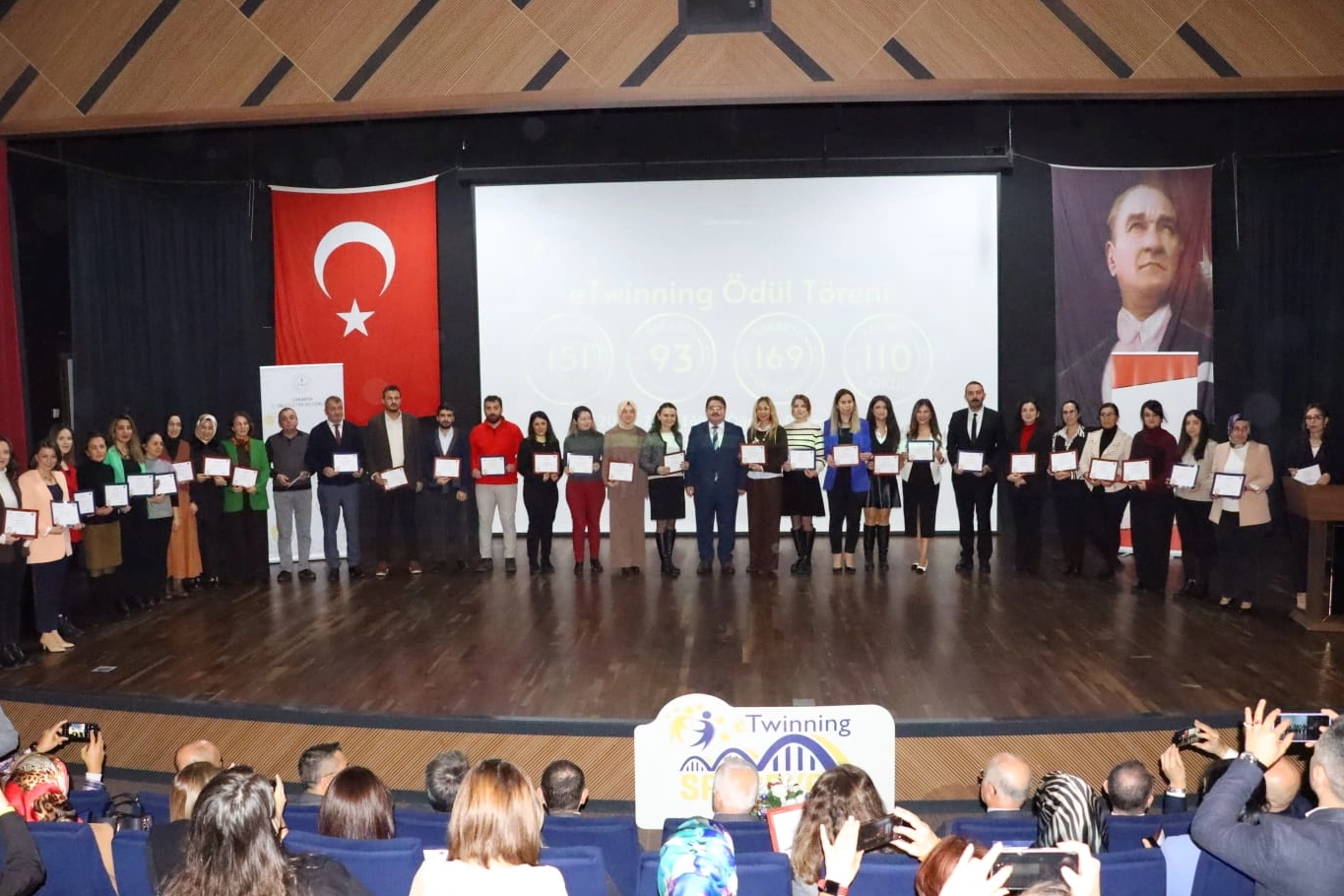 eTwinning ödül töreni, Şehit Erol Olçok Anadolu Lisesi Konferans Salonu’nda