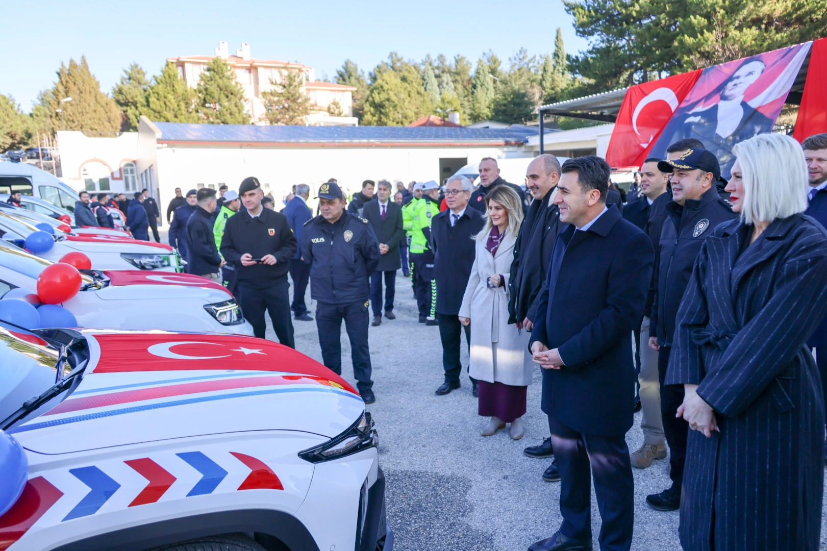 Bilecik’te emniyet ve jandarma teşkilatlarına 20 yeni araç teslim töreni