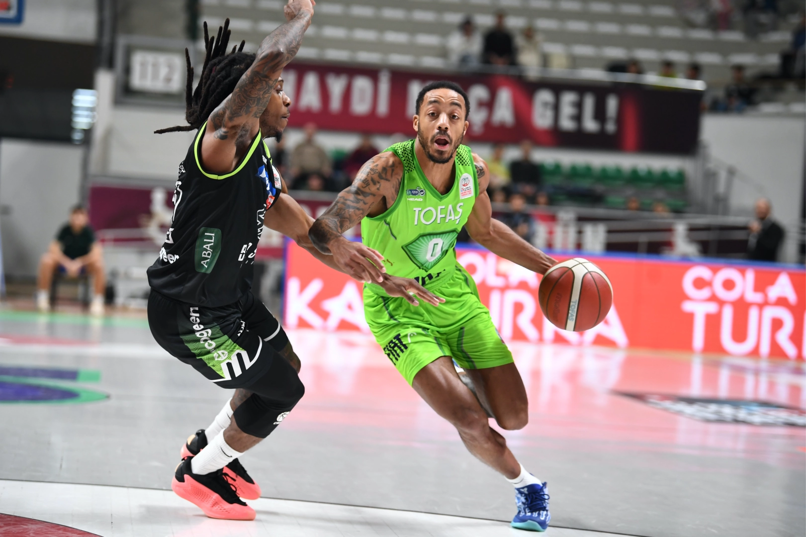 TOFAŞ Basketbol Takımı, ligin 14. haftasında sahasında Yukatel Merkezefendi Belediye’yi