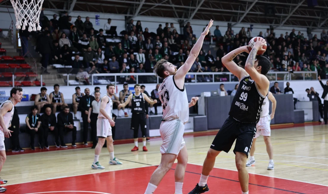 Sakarya Büyükşehir Basketbol takımı, 14. haftanın erteleme mücadelesinde İBB Spor’a