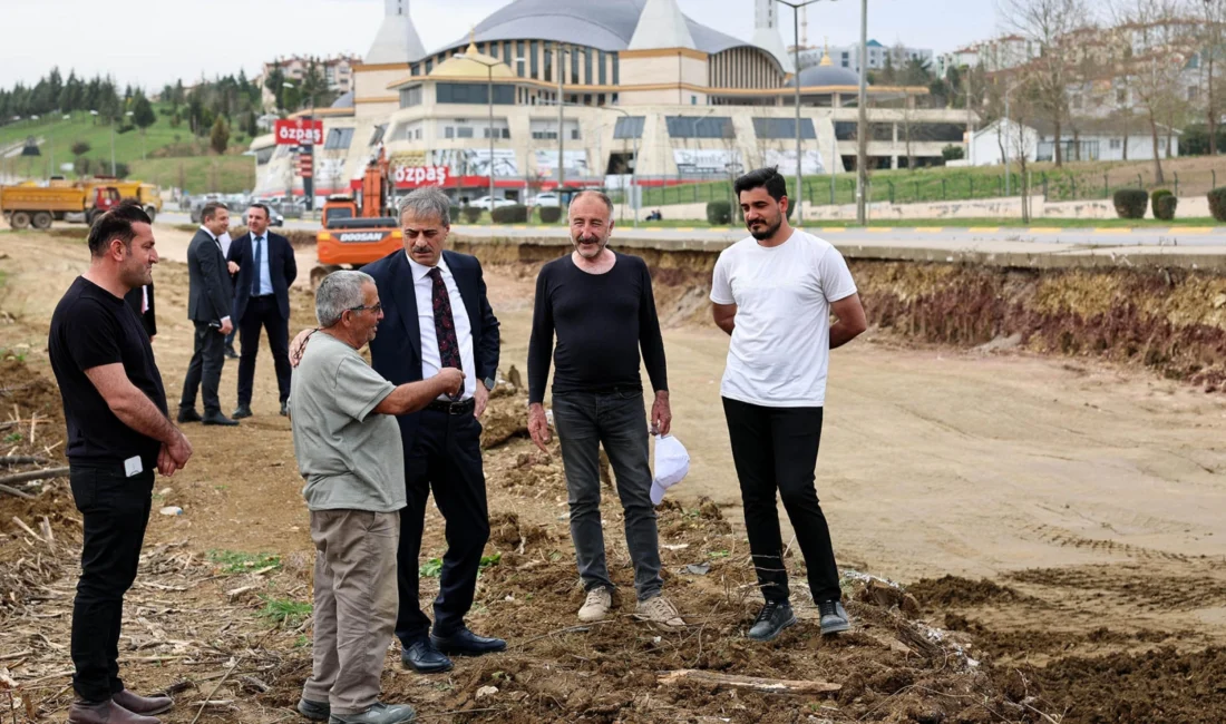 Sakarya Büyükşehir Belediye Başkanı Yusuf Alemdar, şehrin yeni ulaşım aracı